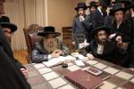 כ"ק אדמו"ר מסאטמאר שליט"א ביים פארהערן בחורי ישיבת אהבת התורה ד'סאטמאר וויליאמסבורג 