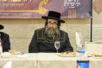 חלוקת שקל הטהור דורך  הגה"צ אב"ד סאטמאר ירושלים שליט"א