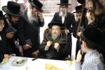 מסיבת לחיים בבית הרה"ק רבי יעקב מאיר שעכטער לרגל דאס ארויסגעבונג פונעם נייעם ספר אגרת הקודש בילדער שמואל דריי
