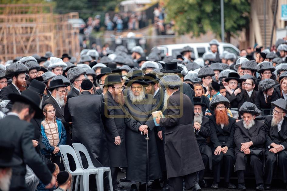 פולע גאלערי: מסע הלוי' פון הרבנית מזוויהעל ע