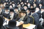 Main image for כ"ק אדמו"ר מצאנז קלויזענבורג שליט"א בניחום אבלים אצל כ"ק אדמו"ר מסקווירא שליט"א