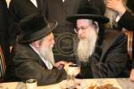 ברוך דיין אמת מיט גרויס צער טיט  כלל ישראל אויפנעמען די פטירה פון הגאון הצדיק רבי מאיר שטערן זצ"ל וועלכע האט געדינט אלטס רב מירון פאר איבער 60 יאר 