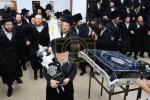 מעמד הכנסת ספר תורה דורך קיבוץ שבת אחים דחסידי גור
