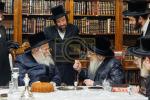 הכנסת ספר תורה אין בית המדרש הגדול ספינקא דורך כ"ק אדמו"ר מספינקא שליט"א לז"נ זיין שווער כ"ק אדמו"ר מ'טאמאשוב זצ"ל