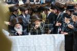 שמחת החתונה בבית תולדות אברהם יצחק- אנטניא - בילדער אברהם אייזנבאך