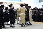 שמחת החתונה בבית תולדות אברהם יצחק- אנטניא - בילדער אברהם אייזנבאך
