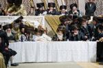 שמחת החתונה בבית תולדות אברהם יצחק- אנטניא - בילדער אברהם אייזנבאך