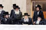 חנוכה בחצר הקודש באבוב 