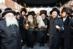 מעמד הכנסת ספר תורה אין בית המדרש הגדול ד'באבוב 