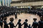 מעמד הכנסת ספר תורה אין בית המדרש הגדול ד'באבוב 