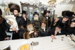 מעמד הכנסת ספר תורה אין בית המדרש הגדול ד'באבוב 