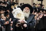 מעמד הכנסת ספר תורה אין בית המדרש הגדול ד'באבוב 