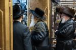 מעמד הכנסת ספר תורה אין בית המדרש הגדול ד'באבוב 