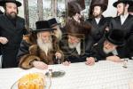 מעמד הכנסת ספר תורה אין בית המדרש הגדול ד'באבוב 