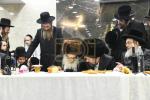שמחת הבר מצוה פון נכד כ"ק אדמו"ר מאמשינוב שליט"א 