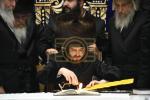 כ"ק אדמו"ר מסאדיגורא שליט"א אויף שב"ק אין בית המדרש סאדיגורא אין תל אביב 