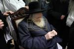 כ"ק ראב"ד ירושלים שליט"א באזוכט אין די שעכט הויז  גלאט עוף וועכע איז אינטער די השגחה פונעם ראב"ד 