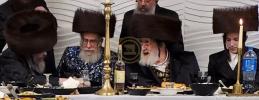 שמחת השבע ברכות פון נכד כ"ד כ"ק אדמורים מוויזניץ און נירבארטור שליט"א אפגעראכטן מוצש"ק דורך די זיידע כ"ק אדמו"ר מנירבארטור שליט"א