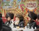 שמחות שבע ברכות בבית באלחוב, דינוב וויליאמסבורג , וואלאווע, דינוב מאנסי, צוגעשטעלט דורך קהל עטרת נפתלי באלחוב