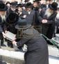 באזוך פון הגה"צ אב"ד סאטמאר ירושלים שליט"א אין אנטווערפן לרגל לרגל הנחת אבן הפינה פארן נייעם בנין התלמוד תורה 