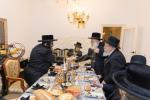 באזוך פון הגה"צ אב"ד סאטמאר ירושלים שליט"א אין אנטווערפן לרגל לרגל הנחת אבן הפינה פארן נייעם בנין התלמוד תורה 