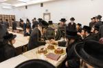 באזוך פון הגה"צ אב"ד סאטמאר ירושלים שליט"א אין אנטווערפן לרגל לרגל הנחת אבן הפינה פארן נייעם בנין התלמוד תורה 