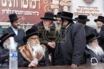 באזוך פון הגה"צ אב"ד סאטמאר ירושלים שליט"א אין אנטווערפן לרגל לרגל הנחת אבן הפינה פארן נייעם בנין התלמוד תורה 