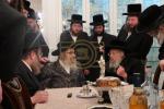 כ"ק אדמו"ר מפינסק קארלין שליט"א באזוכט אין ניו יארק 