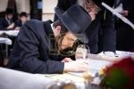 פולע גאלערי: מעמד סיום כתיבת אותיות אינעם ספר תורה וואס איז געשריבן געווארן דורך מתפללי בית המדרש הגדול דקהל יטב לב ד'סאטמר אין קרית יואל