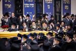 פולע גאלערי: מעמד סיום כתיבת אותיות אינעם ספר תורה וואס איז געשריבן געווארן דורך מתפללי בית המדרש הגדול דקהל יטב לב ד'סאטמר אין קרית יואל