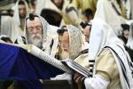 פולע גאלערי: פורים בחצר הקודש תולדות אהרן 