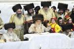פולע גאלערי: פורים בחצר הקודש תולדות אהרן 