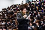 פורים בחצר הקודש באבוב 