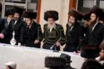 פורים בחצר הקודש פאפא 