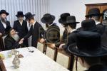 כ"ק אדמו"ר מתולדות משה שליט"א בברכת פרידה פאר בחורי חו"ל וואס קערן זיך צוריק אהיים  לקראת יו"ט פסח הבעל"ט