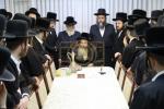 כ"ק אדמו"ר מתולדות משה שליט"א בברכת פרידה פאר בחורי חו"ל וואס קערן זיך צוריק אהיים  לקראת יו"ט פסח הבעל"ט