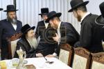 כ"ק אדמו"ר מתולדות משה שליט"א בברכת פרידה פאר בחורי חו"ל וואס קערן זיך צוריק אהיים  לקראת יו"ט פסח הבעל"ט
