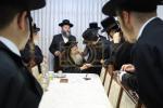 כ"ק אדמו"ר מתולדות משה שליט"א בברכת פרידה פאר בחורי חו"ל וואס קערן זיך צוריק אהיים  לקראת יו"ט פסח הבעל"ט