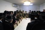 כ"ק אדמו"ר מתולדות משה שליט"א בברכת פרידה פאר בחורי חו"ל וואס קערן זיך צוריק אהיים  לקראת יו"ט פסח הבעל"ט