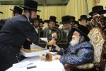חבורה פון כ"ק אדמו"ר מוויזניץ שליט"א ביים מצות באקן 