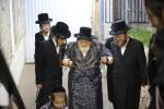 חבורה פון כ"ק אדמו"ר מוויזניץ שליט"א ביים מצות באקן 