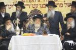 חבורה פון כ"ק אדמו"ר מוויזניץ שליט"א ביים מצות באקן 