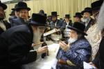 חבורה פון כ"ק אדמו"ר מוויזניץ שליט"א ביים מצות באקן 