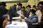 חבורה פון כ"ק אדמו"ר מוויזניץ שליט"א ביים מצות באקן 