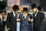 חבורה פון כ"ק אדמו"ר מוויזניץ שליט"א ביים מצות באקן 