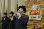 חבורה פון כ"ק אדמו"ר מוויזניץ שליט"א ביים מצות באקן 