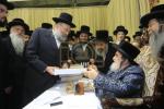 חבורה פון כ"ק אדמו"ר מוויזניץ שליט"א ביים מצות באקן 