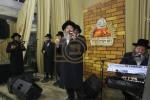 חבורה פון כ"ק אדמו"ר מוויזניץ שליט"א ביים מצות באקן 