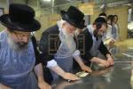 חבורה פון כ"ק אדמו"ר מוויזניץ שליט"א ביים מצות באקן 