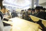 חבורה פון כ"ק אדמו"ר מוויזניץ שליט"א ביים מצות באקן 